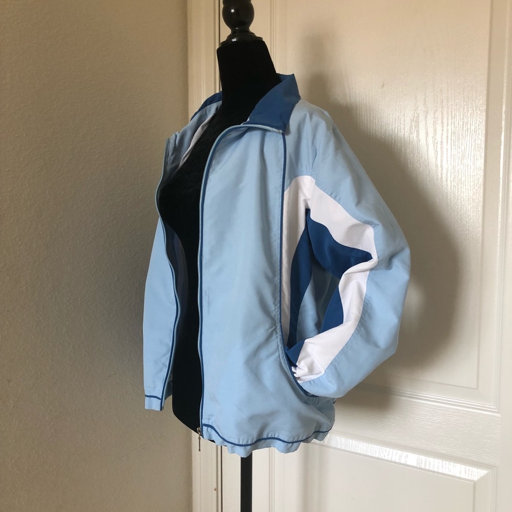 Active Jacket - Picture 2 of 8